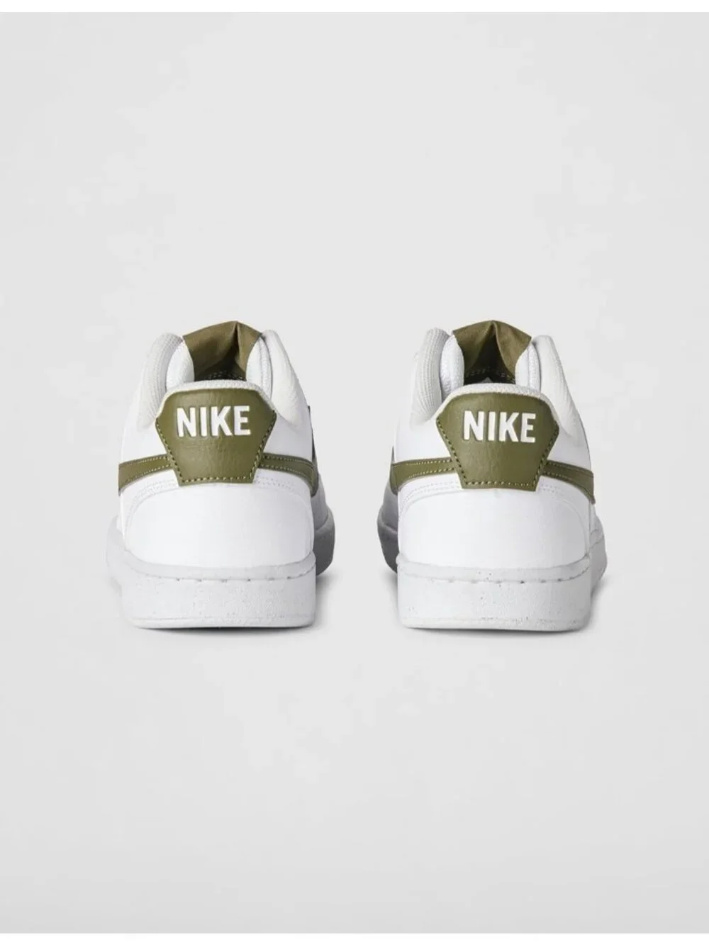Men's White/Medium Olive Classic Court Vision Low Next Nature Fashion Sneakers